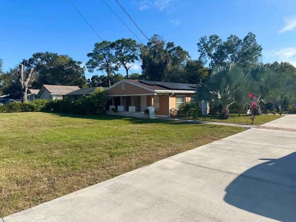 703 Ulrich Road, Unit A Fort Pierce, FL 34982 - Photo 25 of 30 Ulrich 29