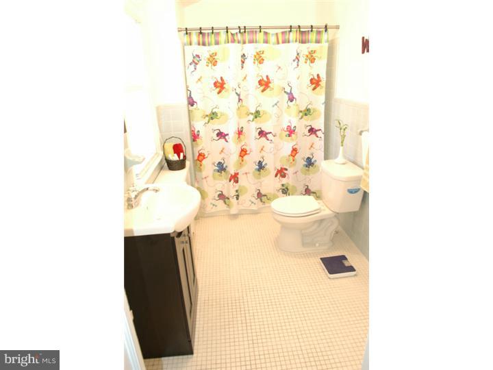 251 North Bent Road Wyncote, PA 19095 - Photo 21 of 25 Bathroom