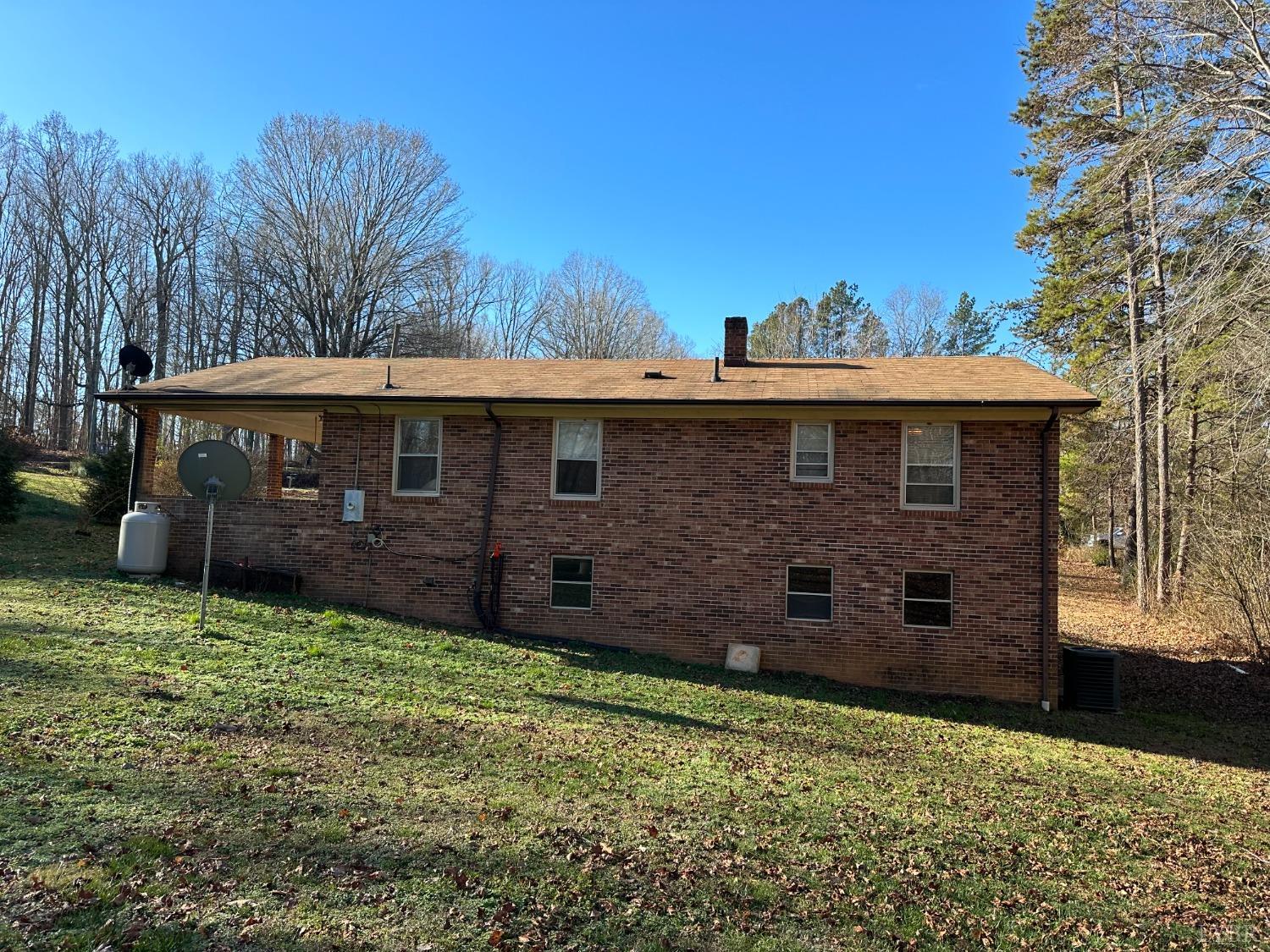 1068 Acorn Road Nathalie, VA 24577 - Photo 11 of 43 Gallery Image 11