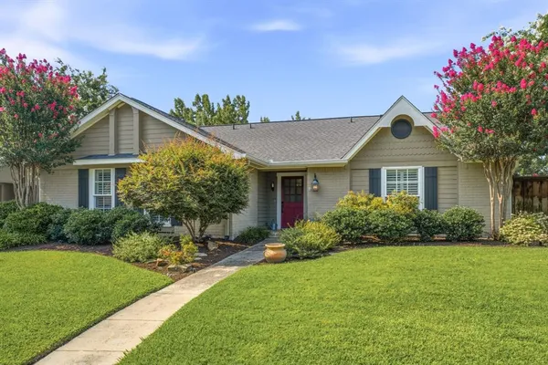 $457,500 | 258 Creekside Lane, Coppell, TX 75019