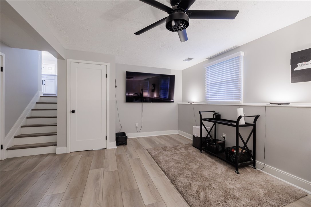 4 Reddick Lane Ogden, NY 14624 - Photo 15 of 37