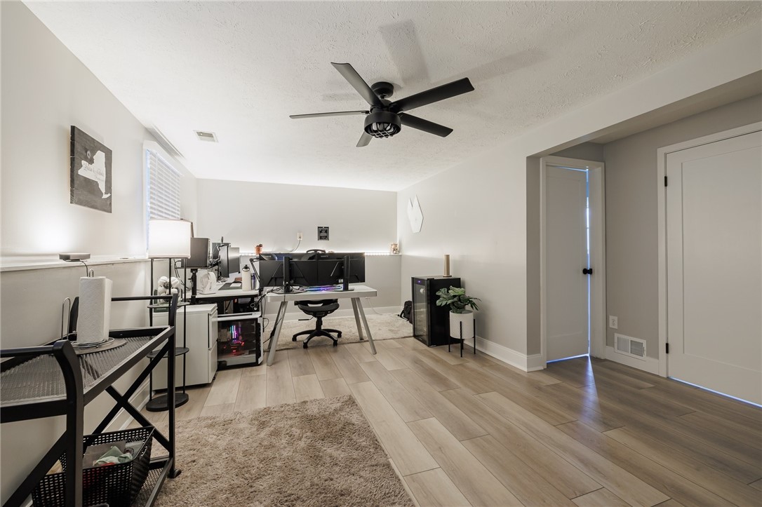 4 Reddick Lane Ogden, NY 14624 - Photo 16 of 37