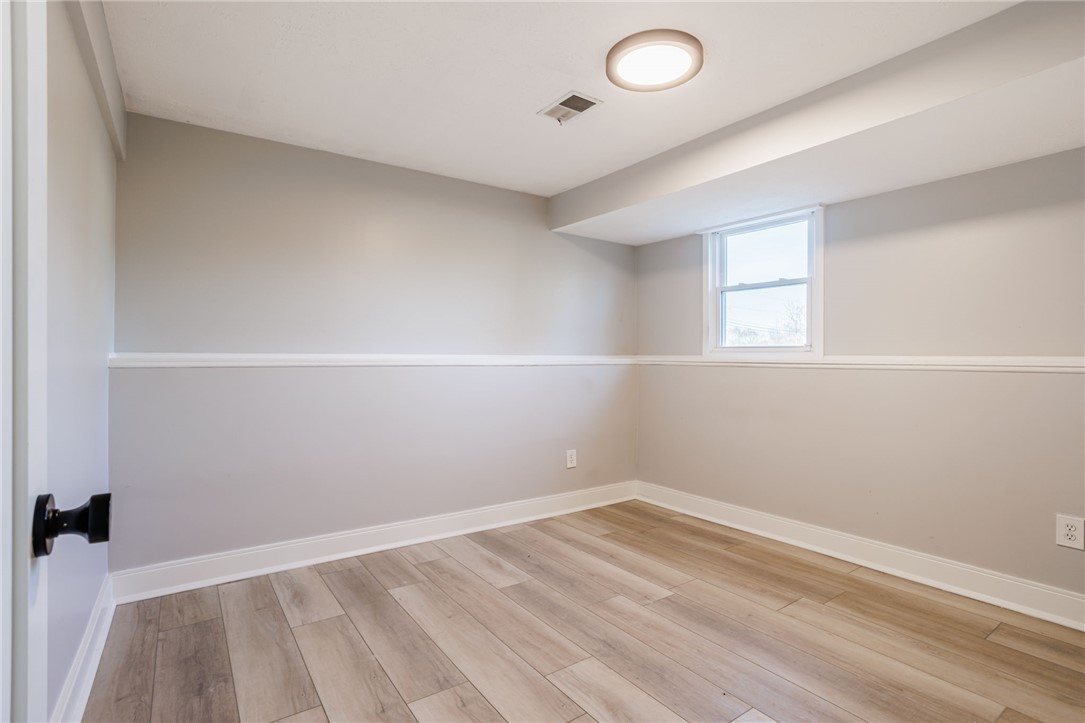 4 Reddick Lane Ogden, NY 14624 - Photo 20 of 37