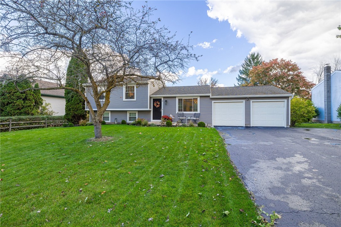 4 Reddick Lane Ogden, NY 14624 - Photo 3 of 37