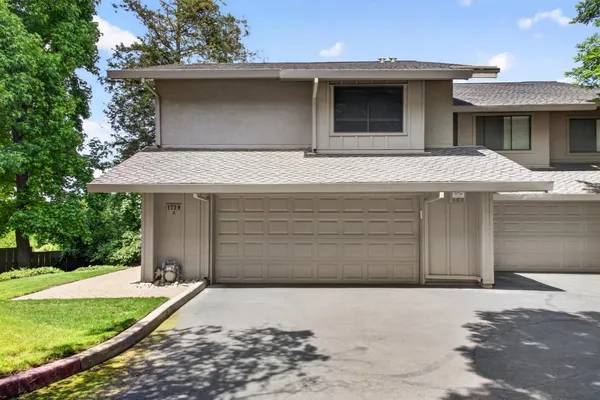 $469,000 | 1729 Edgebrook Drive, Unit A, Modesto, CA 95354