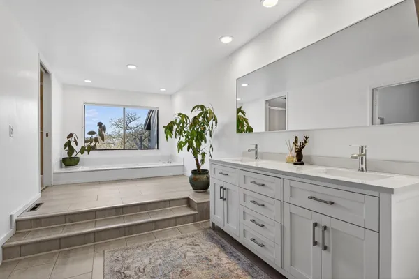 $469,000 | 1729 Edgebrook Drive, Unit A, Modesto, CA 95354