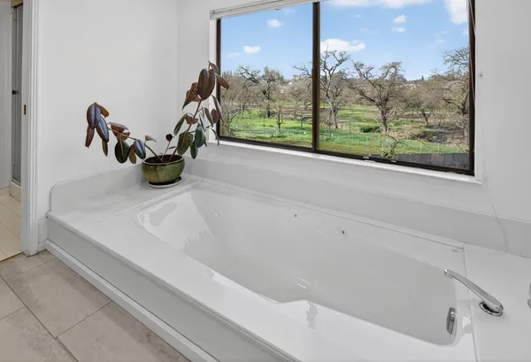 $469,000 | 1729 Edgebrook Drive, Unit A, Modesto, CA 95354
