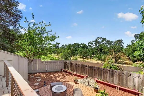 $469,000 | 1729 Edgebrook Drive, Unit A, Modesto, CA 95354