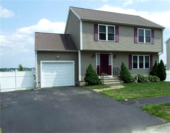 44 Cheyenne Road Worcester, MA 01606 - Photo 3 of 30 Gallery Image 3