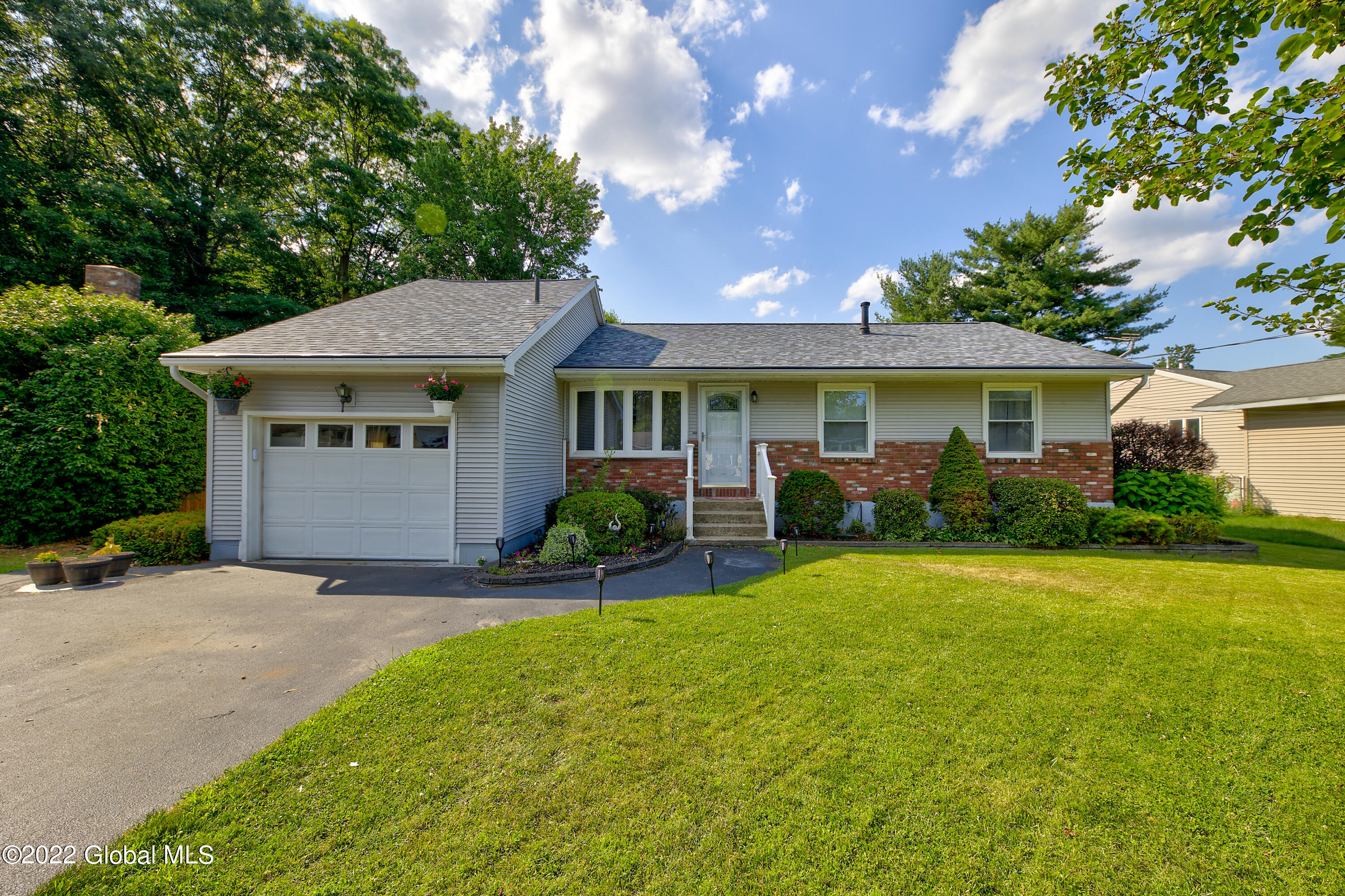 1058 Theodore Road Rotterdam, NY 12303 - Photo 1 of 41 1 (28)