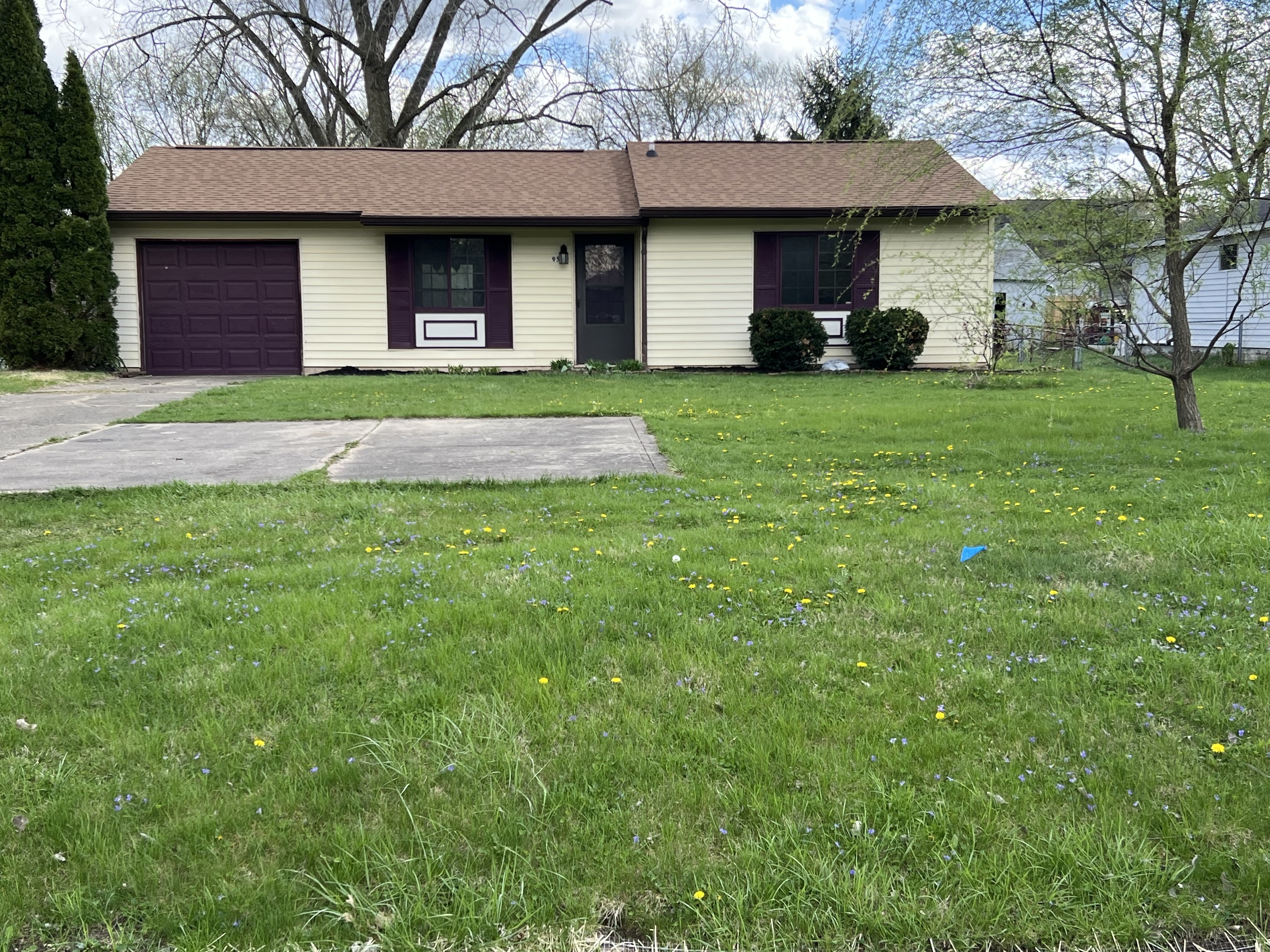 957 West Stop 11 Road Indianapolis, IN 46217 - Photo 4 of 28 Gallery Image 4