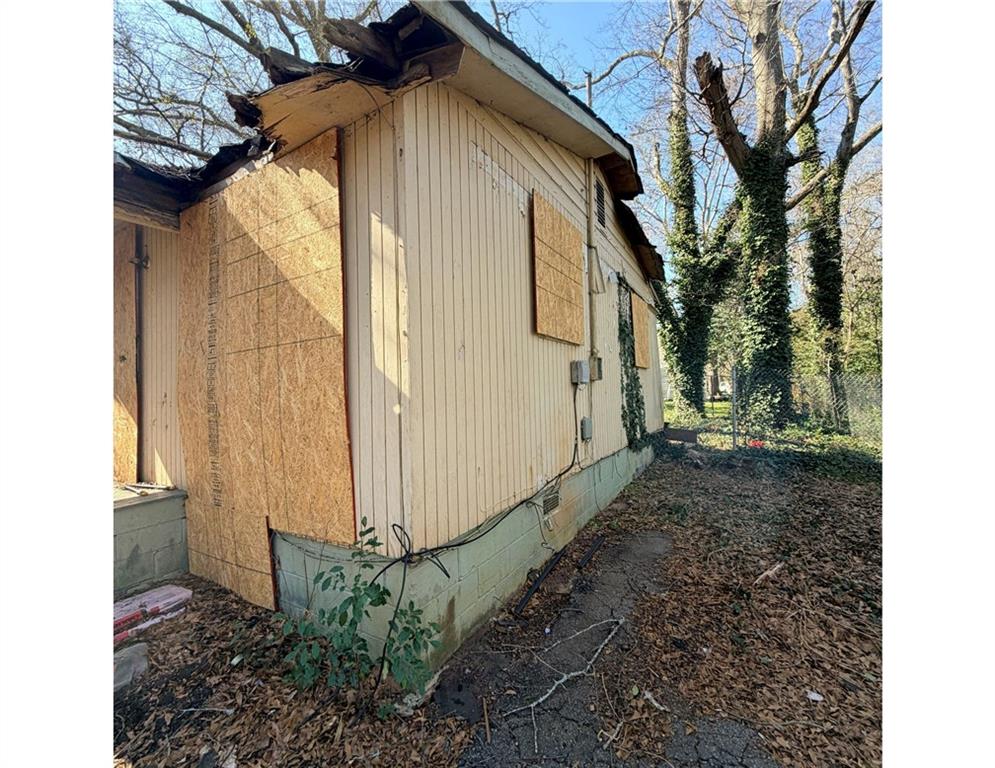 12 Hal Street Newnan, GA 30263 - Photo 2 of 4 a view of a back yard of the house