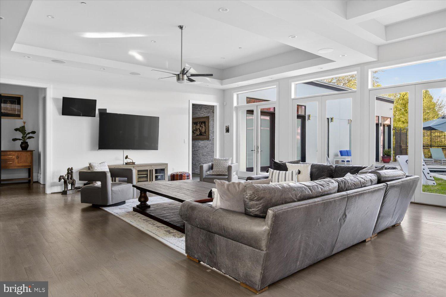 3017 Gates Road Northwest Washington, DC 20008 - Photo 11 of 92