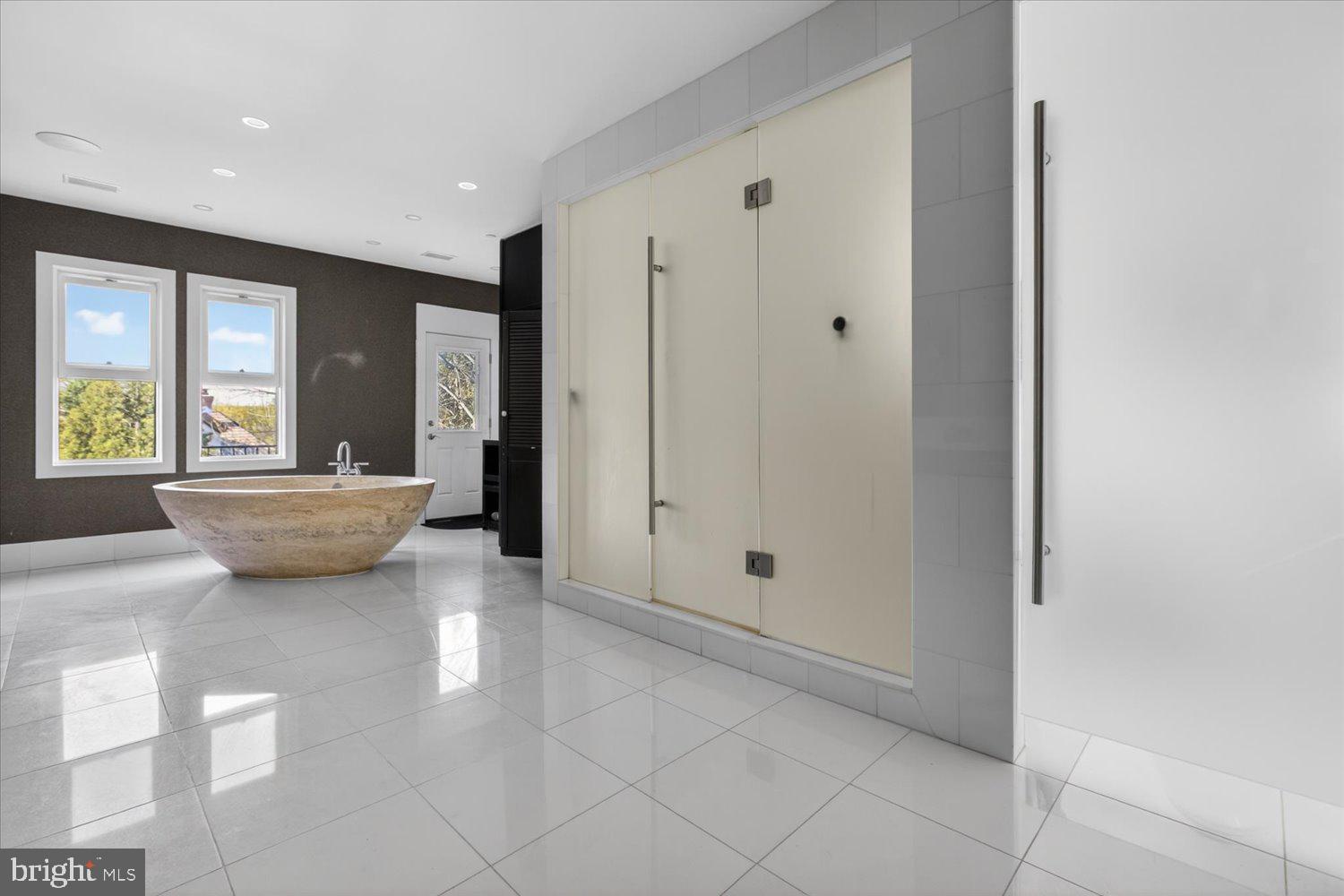 3017 Gates Road Northwest Washington, DC 20008 - Photo 58 of 92