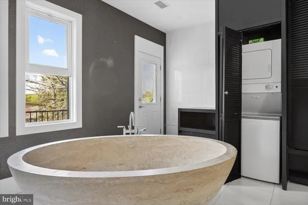 $7,200,000 | 3017 Gates Road Northwest, Washington, DC 20008