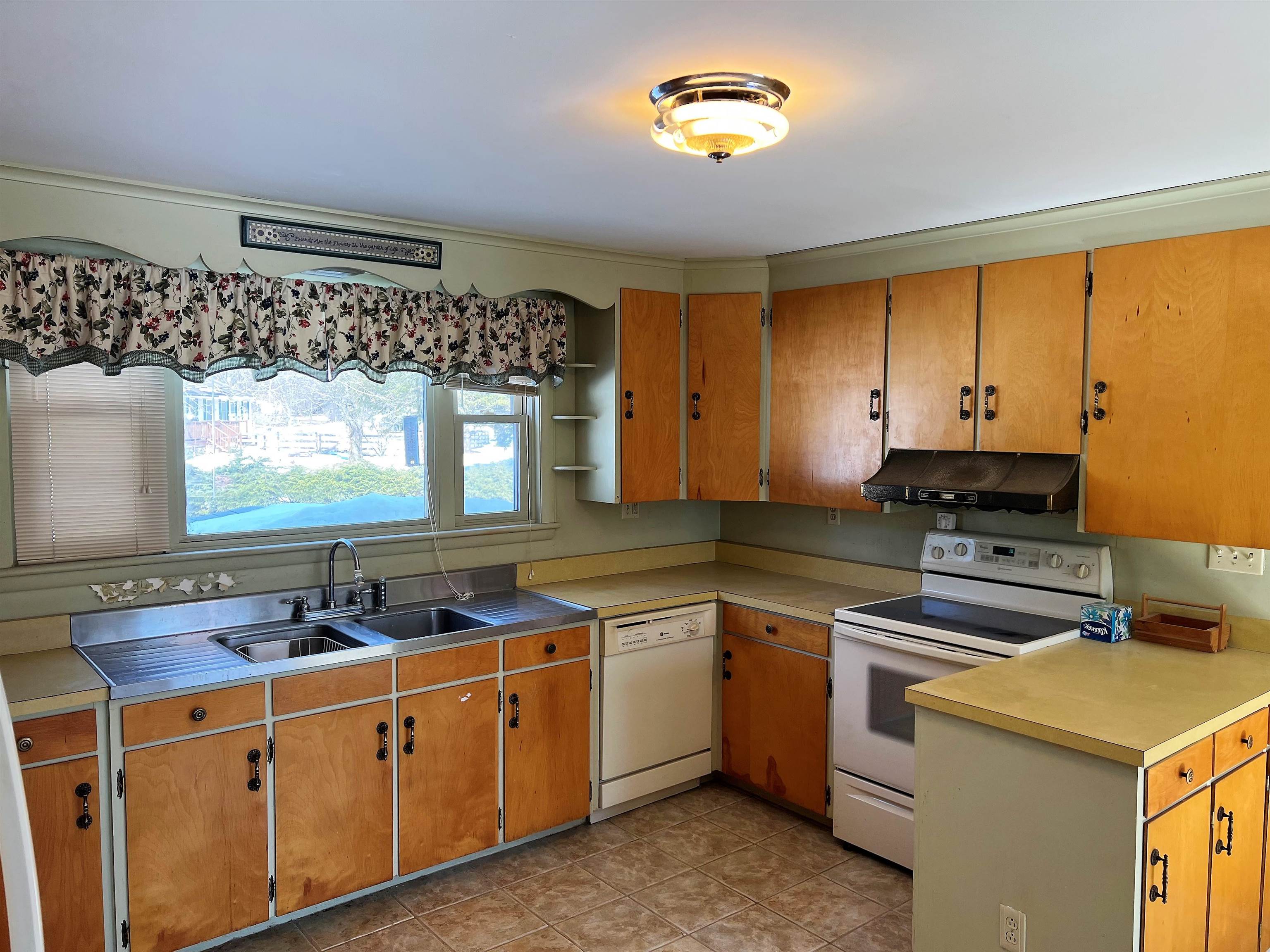 49 Vly Vw Trace Windsor, VT 05089 - Photo 11 of 40