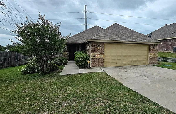 $2,400 | 101 Hummingbird Drive, Weatherford, TX 76085