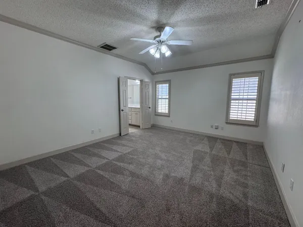 $1,800 | 3518 104th Street, Lubbock, TX 79423