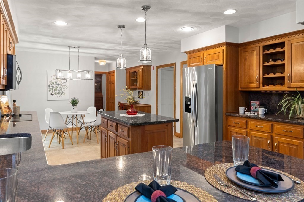 125 Blue Ridge Road North Andover, MA 01845 - Photo 3 of 42 Gallery Image 3