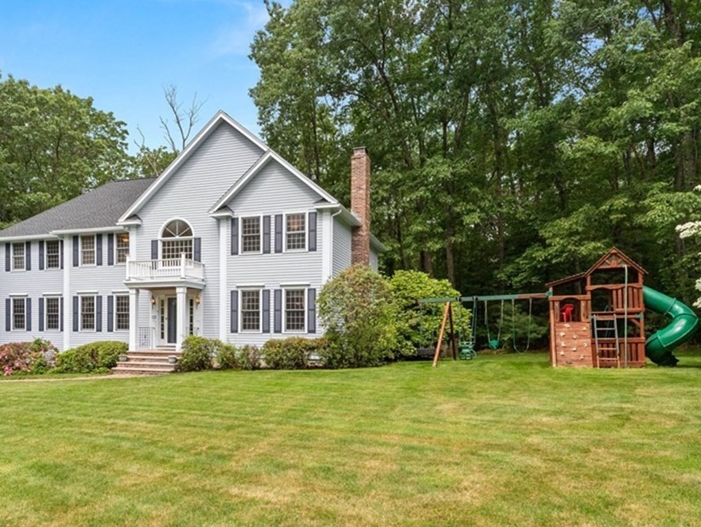125 Blue Ridge Road North Andover, MA 01845 - Photo 39 of 42 Gallery Image 39