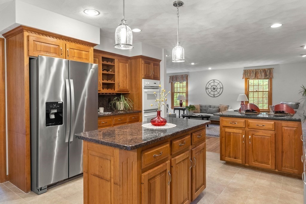 125 Blue Ridge Road North Andover, MA 01845 - Photo 6 of 42 Gallery Image 6