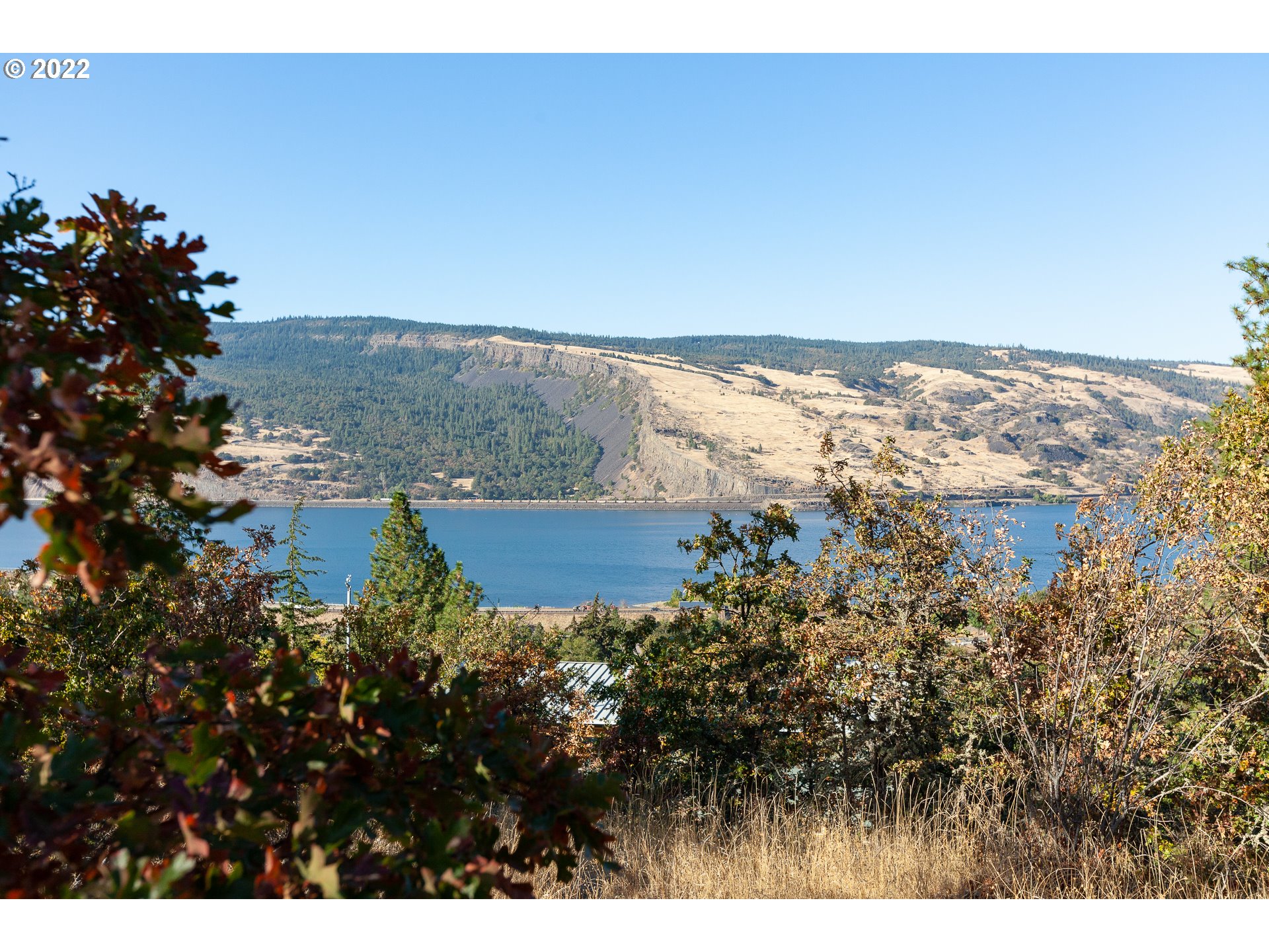 5th Avenue, Unit 3 Mosier, OR 97040 - Photo 13 of 14 Gallery Image 13