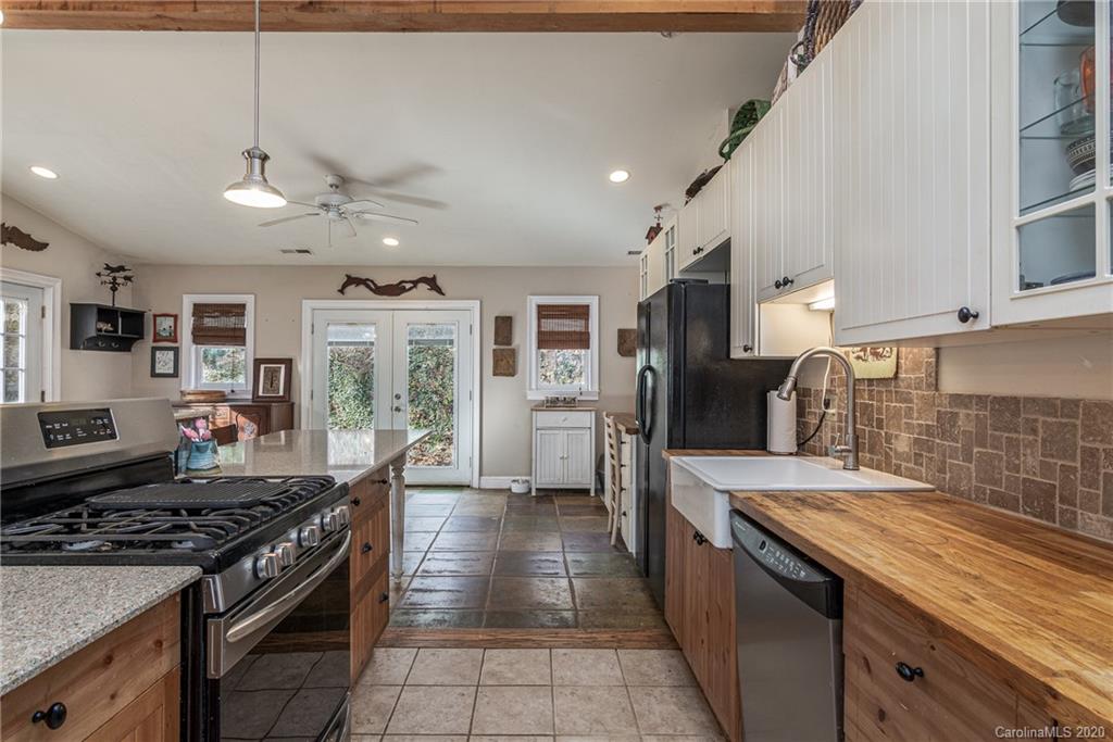 495 Sprinkle Branch Road Marshall, NC 28753 - Photo 11 of 40 Gallery Image 11