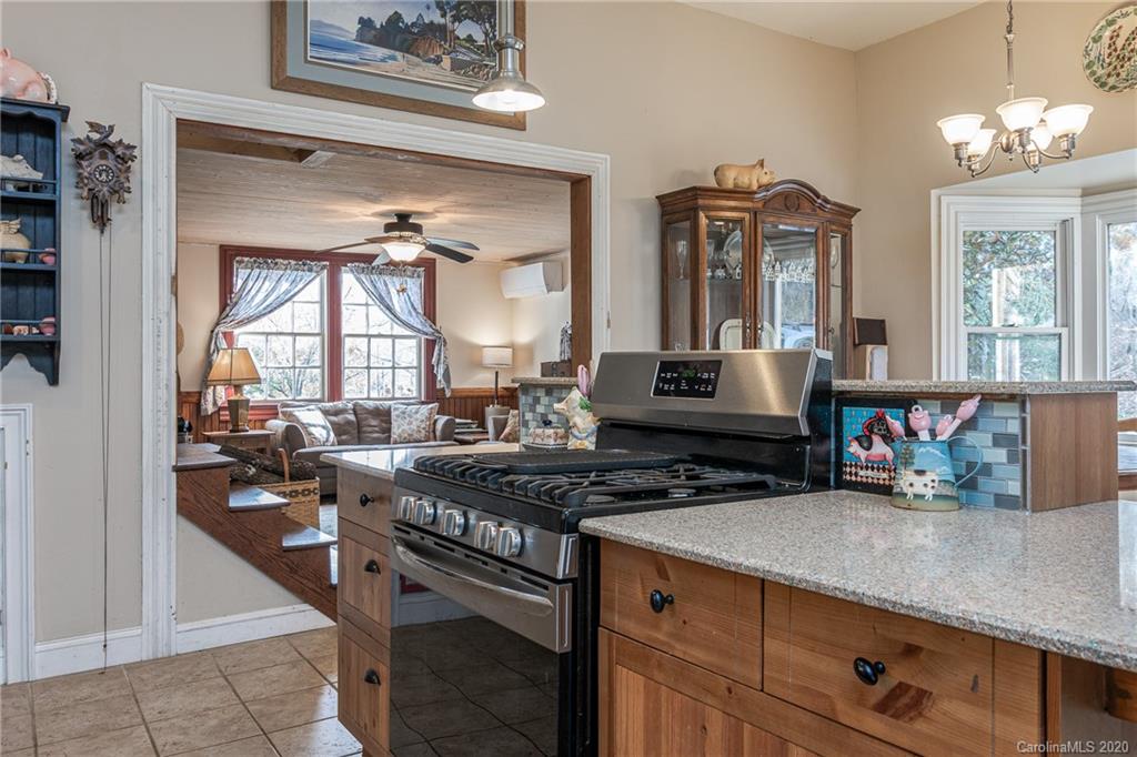 495 Sprinkle Branch Road Marshall, NC 28753 - Photo 13 of 40 Gallery Image 13