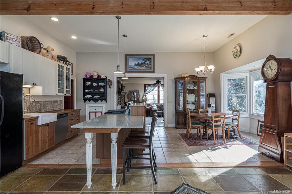 495 Sprinkle Branch Road Marshall, NC 28753 - Photo 15 of 40 Gallery Image 15