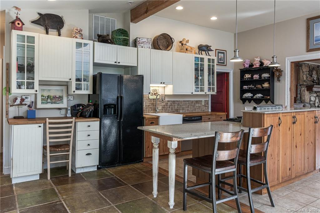 495 Sprinkle Branch Road Marshall, NC 28753 - Photo 16 of 40 Gallery Image 16