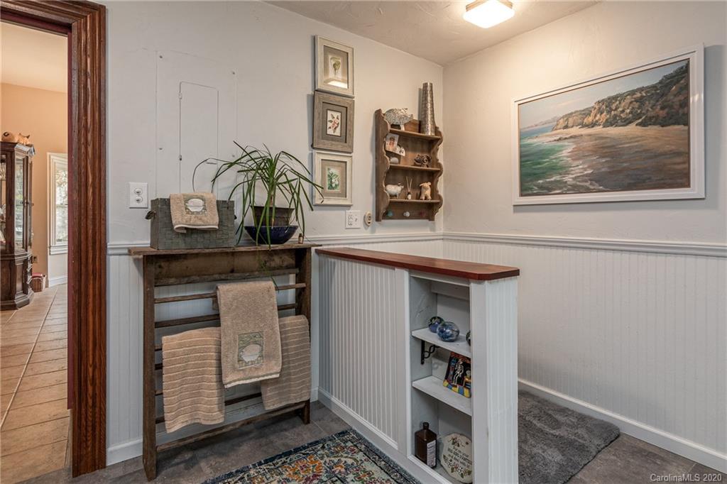 495 Sprinkle Branch Road Marshall, NC 28753 - Photo 24 of 40 Gallery Image 24
