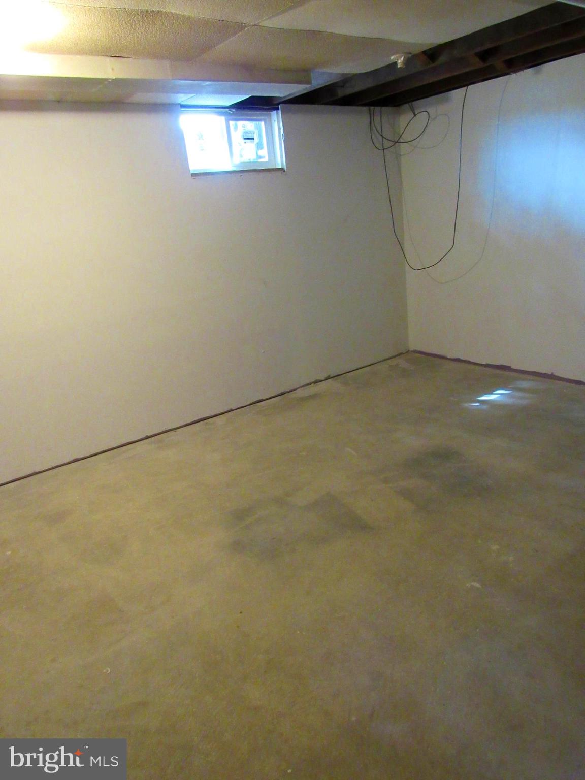 321 Nottingham Road Hagerstown, MD 21740 - Photo 29 of 33 Basement