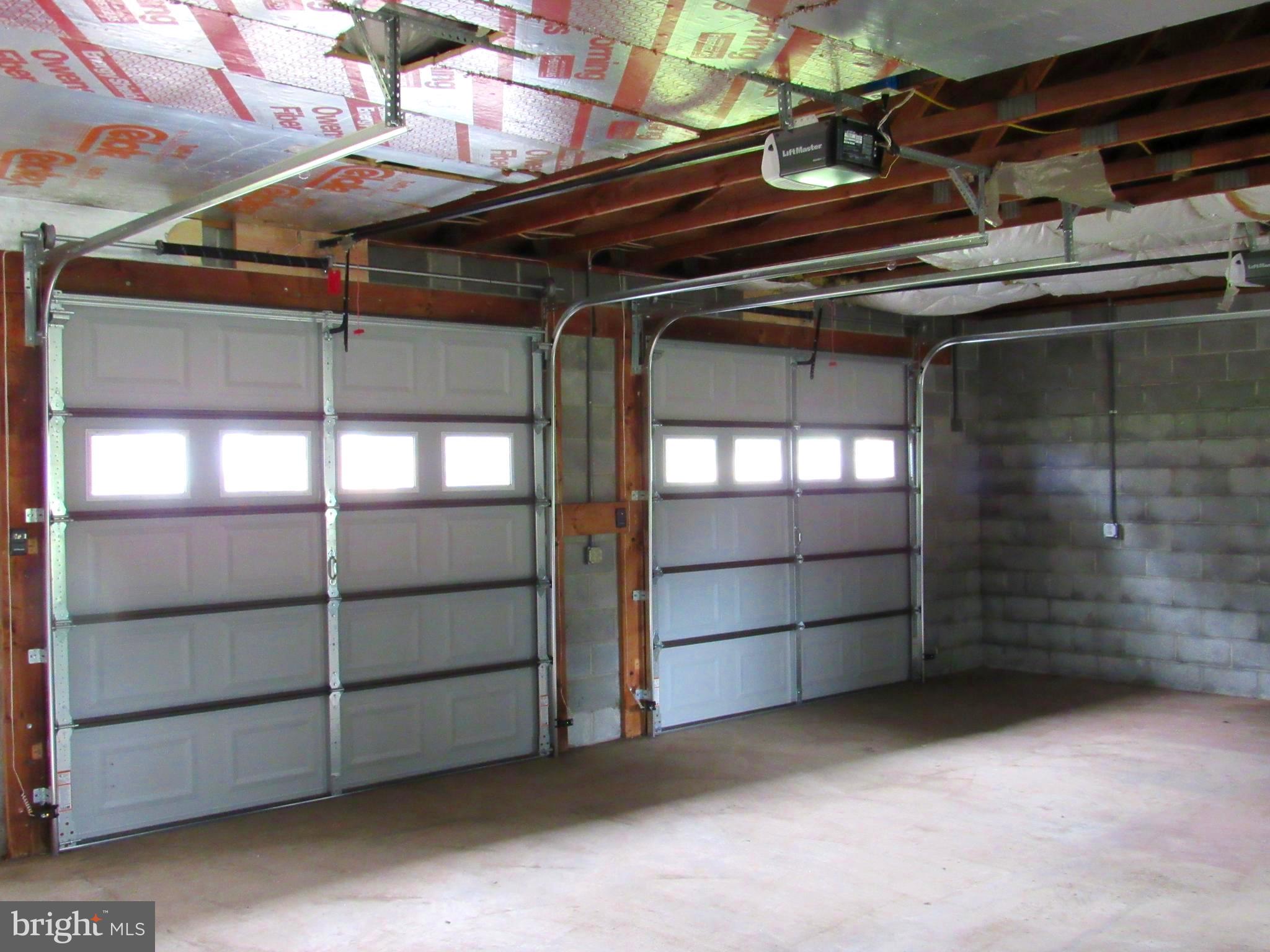 321 Nottingham Road Hagerstown, MD 21740 - Photo 33 of 33 Garage