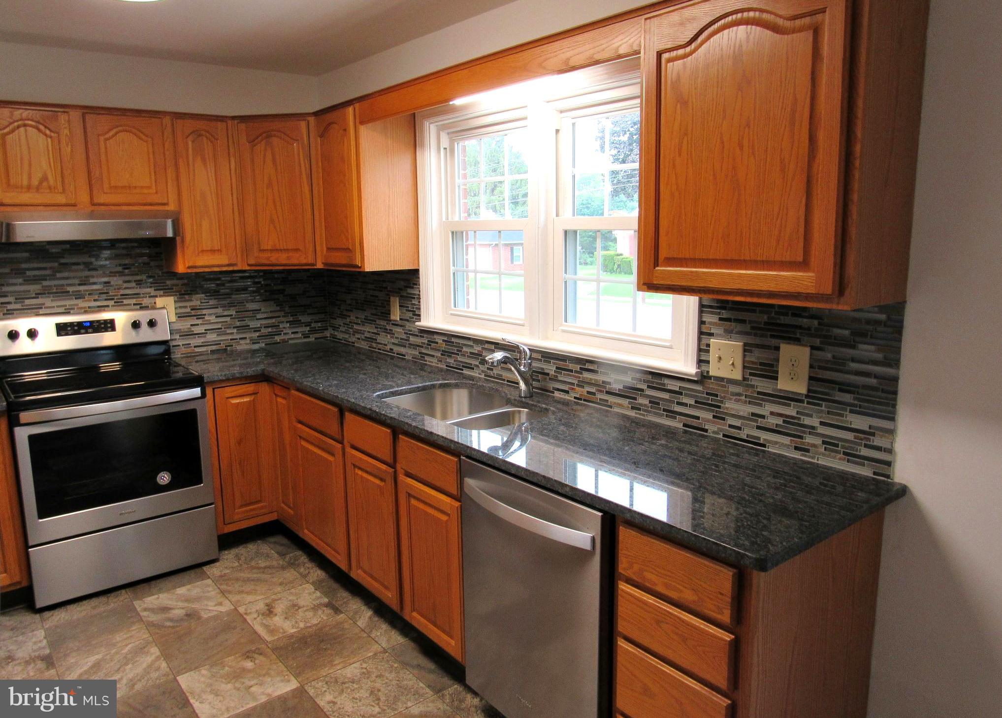 321 Nottingham Road Hagerstown, MD 21740 - Photo 8 of 33 Kitchen