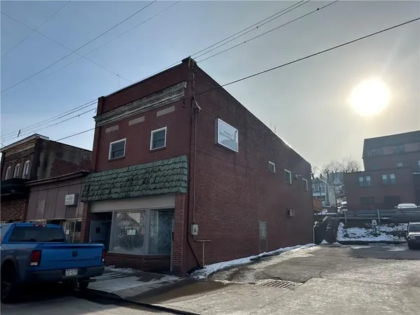 $70,000 | 623 Fallowfield Avenue, Charleroi, PA 15022