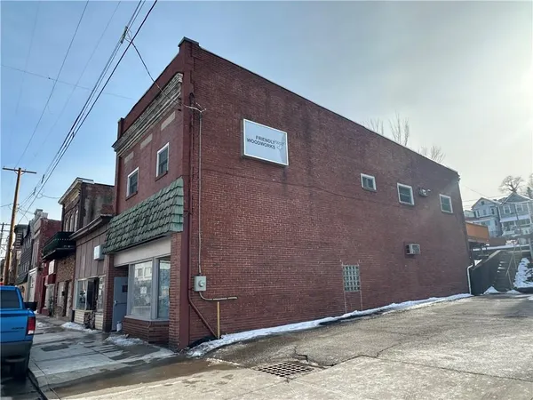 $70,000 | 623 Fallowfield Avenue, Charleroi, PA 15022