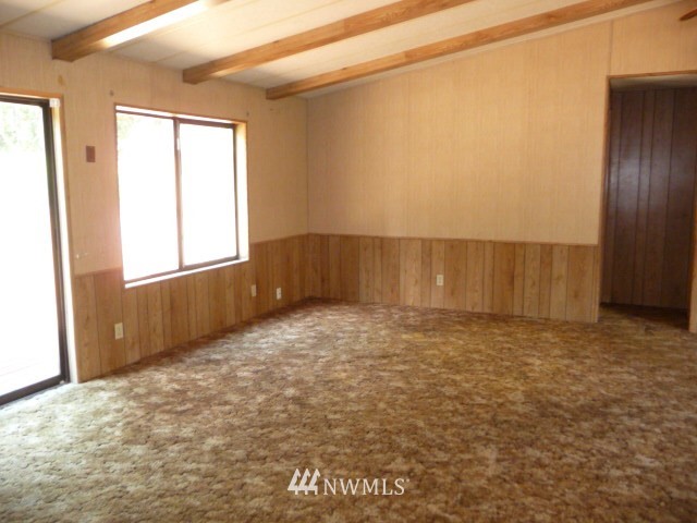 638 Southwest Oak Road Port Orchard, WA 98367 - Photo 5 of 11 Gallery Image 5
