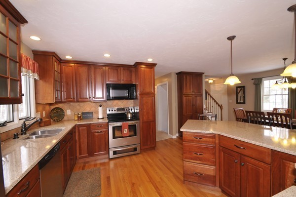 48 Hartness Road Sutton, MA 01590 - Photo 6 of 30