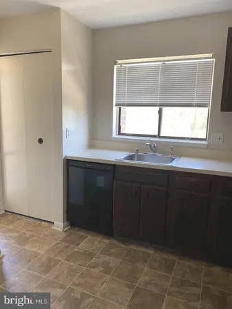 $1,500 | 15702 Dorset Road, Unit 202, Laurel, MD 20707