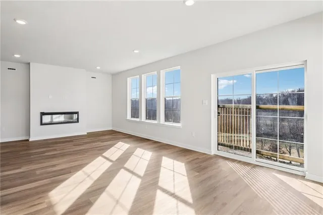 $689,990 | 412 Barons Court, Venetia, PA 15367