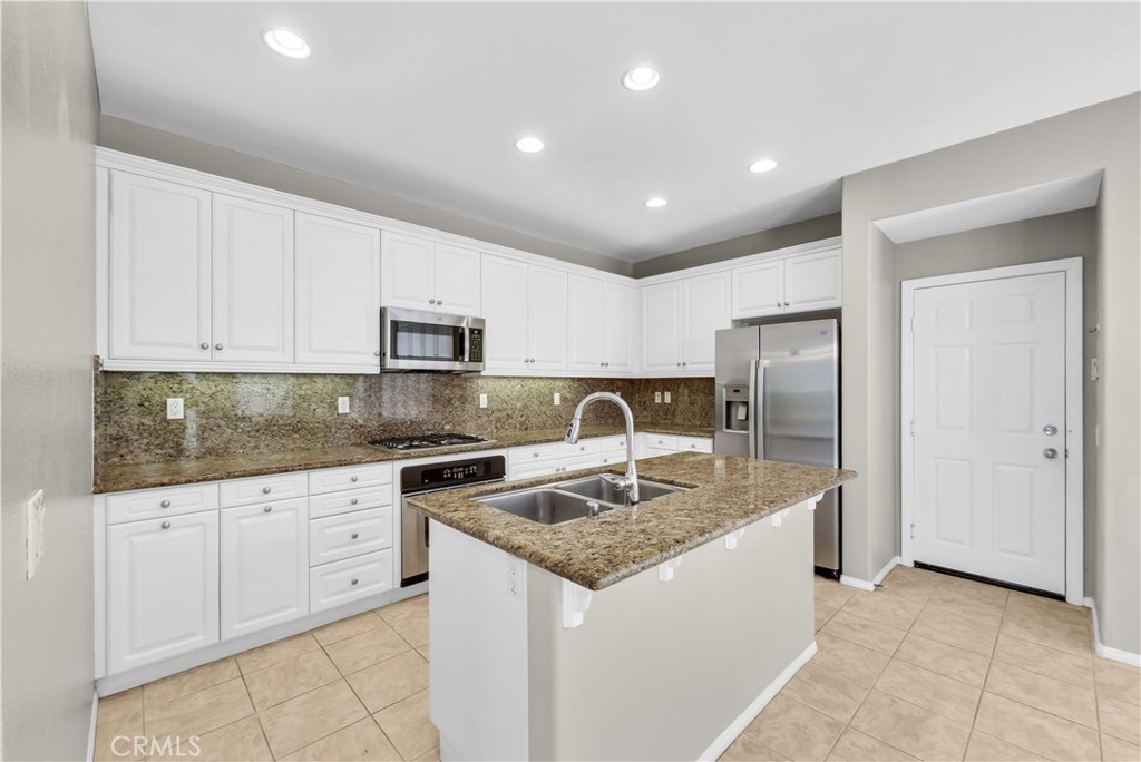 14 Conservatory Drive Ladera Ranch, CA 92694 - Photo 10 of 27
