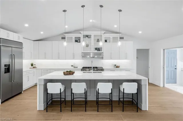 $2,265,000 | 12888 Valewood Drive, Naples, FL 34119