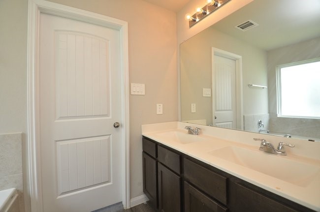 5626 Brooklyn Rose Drive Rosharon, TX 77583 - Photo 34 of 50 Gallery Image 34