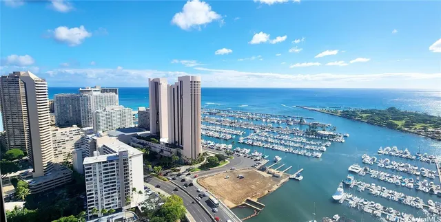 $5,900 | 1650 Ala Moana Boulevard, Unit 3801, Honolulu, HI 96815