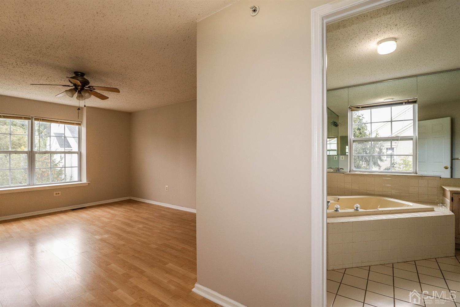 69 Inverness Drive Edison, NJ 08820 - Photo 18 of 31 Gallery Image 18