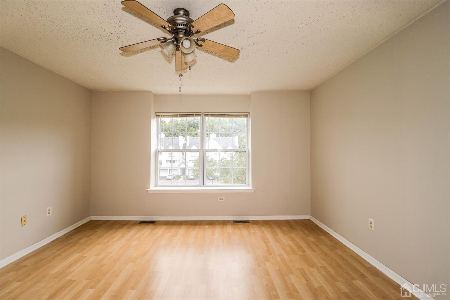 69 Inverness Drive Edison, NJ 08820 - Photo 19 of 31 Gallery Image 19