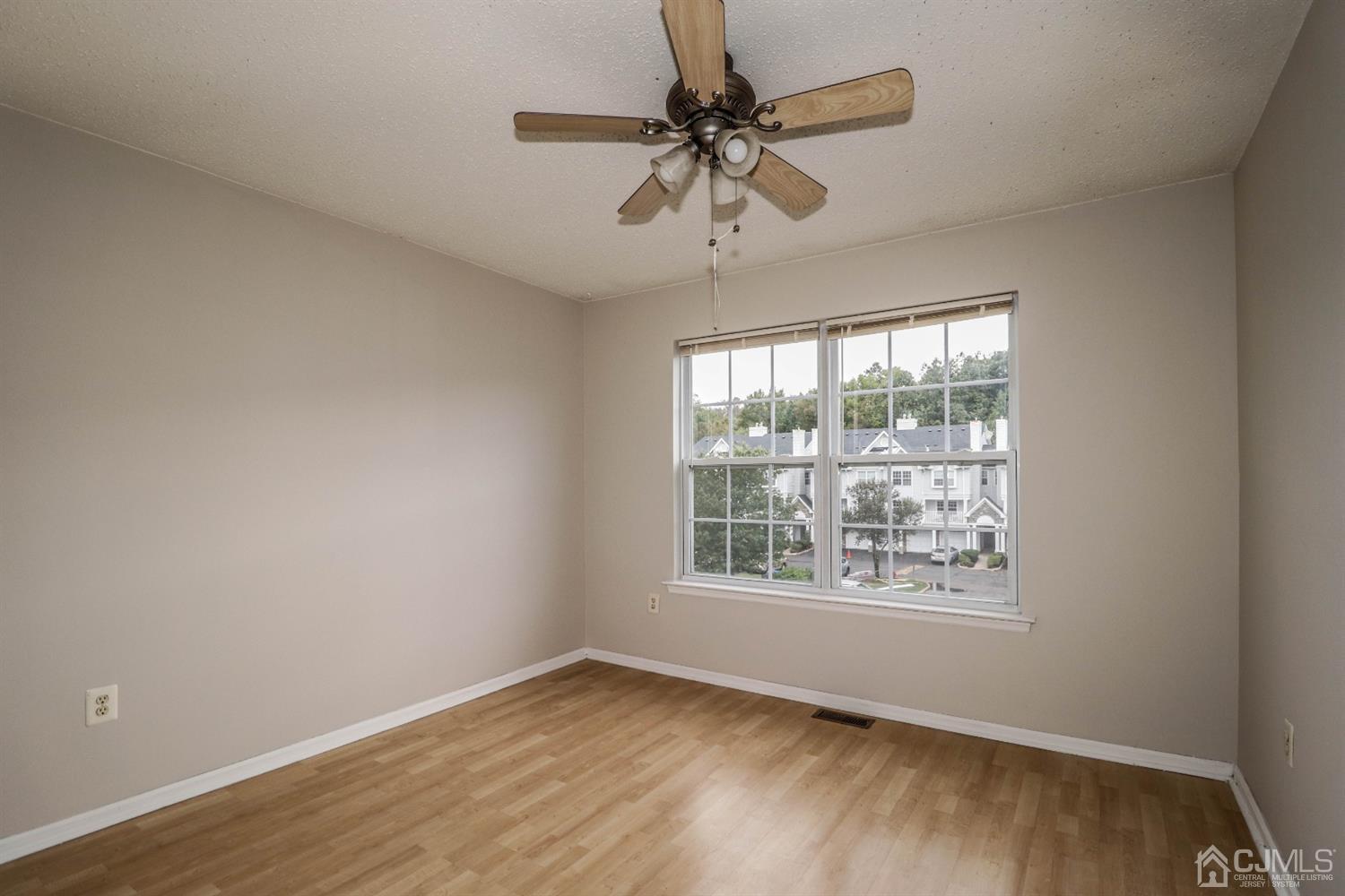 69 Inverness Drive Edison, NJ 08820 - Photo 26 of 31 Gallery Image 26