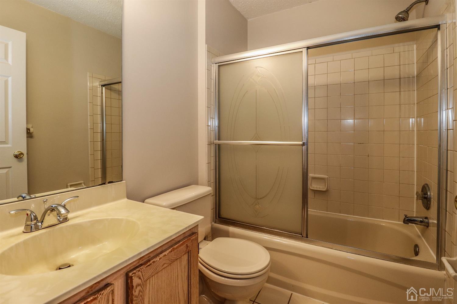69 Inverness Drive Edison, NJ 08820 - Photo 28 of 31 Gallery Image 28