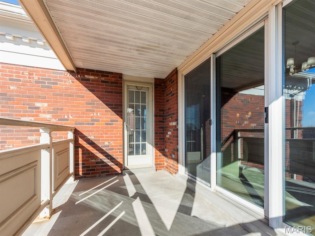 526 Sarah Lane, Unit 41 Creve Coeur, MO 63141 - Photo 20 of 22