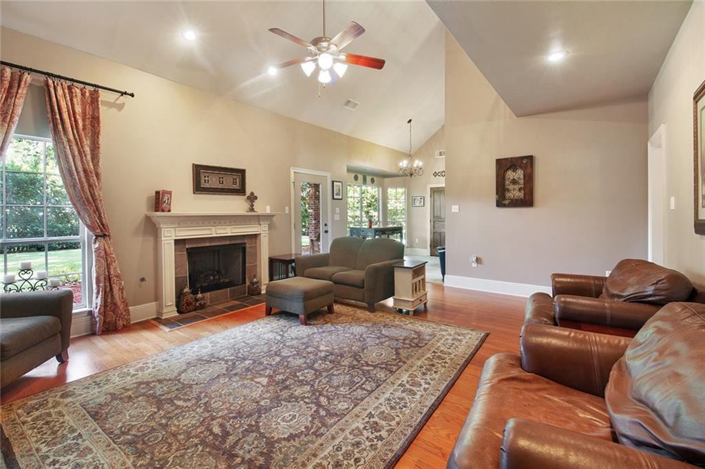 947 Rue Chinon Mandeville, LA 70471 - Photo 7 of 25 Gallery Image 7
